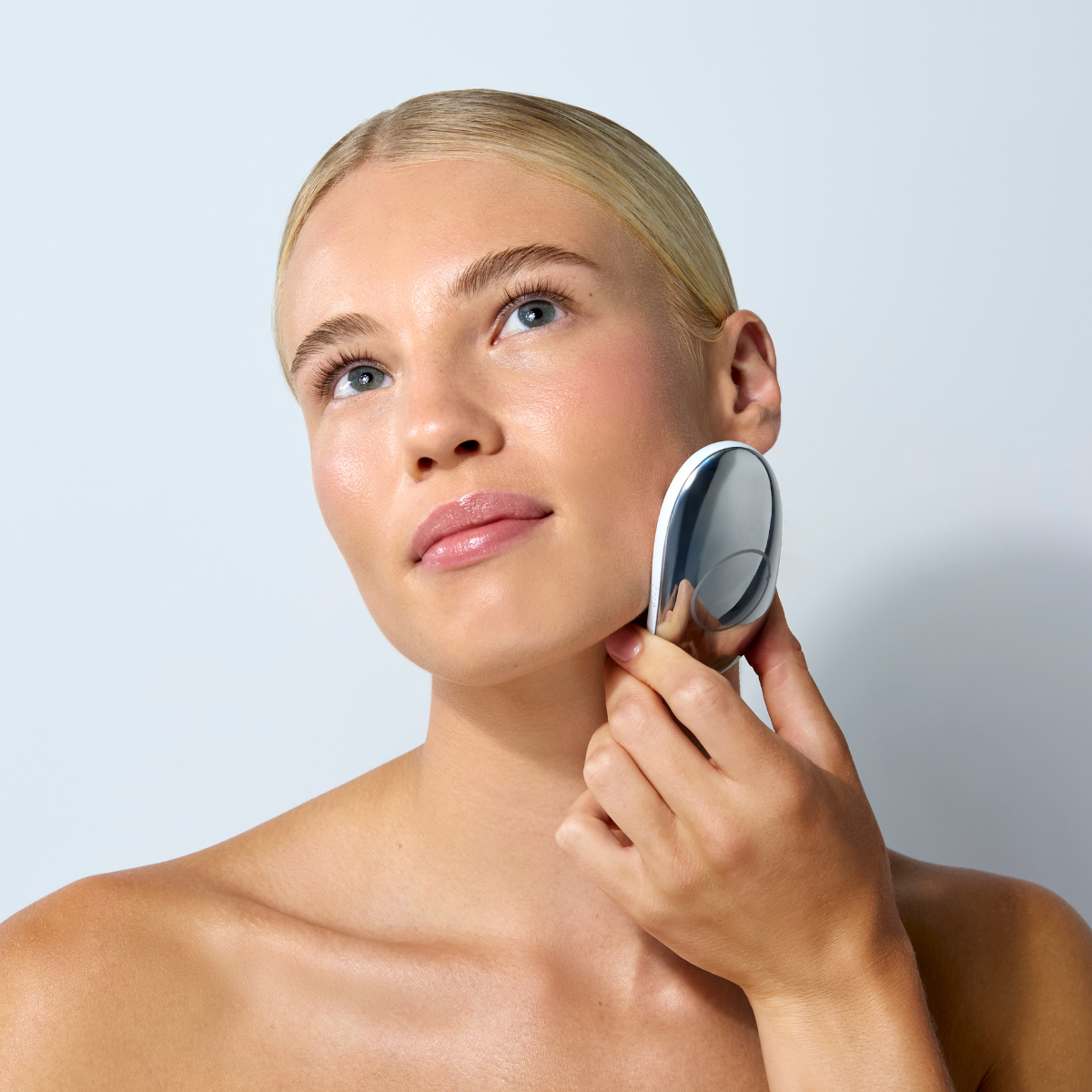 CurrentBody Skin x ZIIP Set zum Straffen & Aufhellen